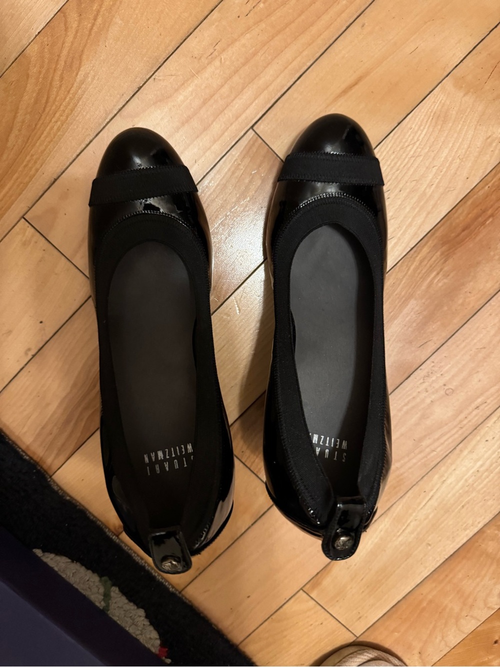 Stuart Weitzman patent pump